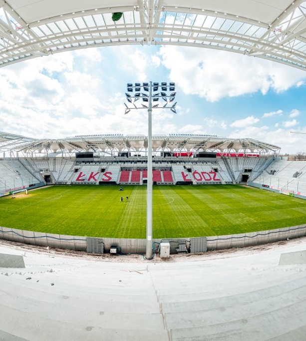 Stadion Miejski Łódzkiego Klubu Sportowego wyposażony w nasze trasy kablowe